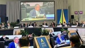 Lee más sobre el artículo Ministro Oscar Vera participa en reunión de Ministros de Energía del Foro APEC en EE.UU.