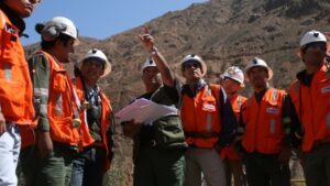 Lee más sobre el artículo MINEM transfiere recursos a ocho regiones para fortalecer la gestión en materia minero-energética